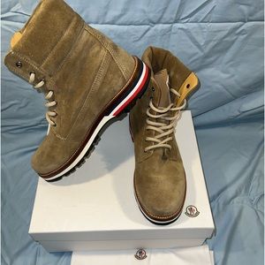 Mens Moncler Vancouver boots size 12